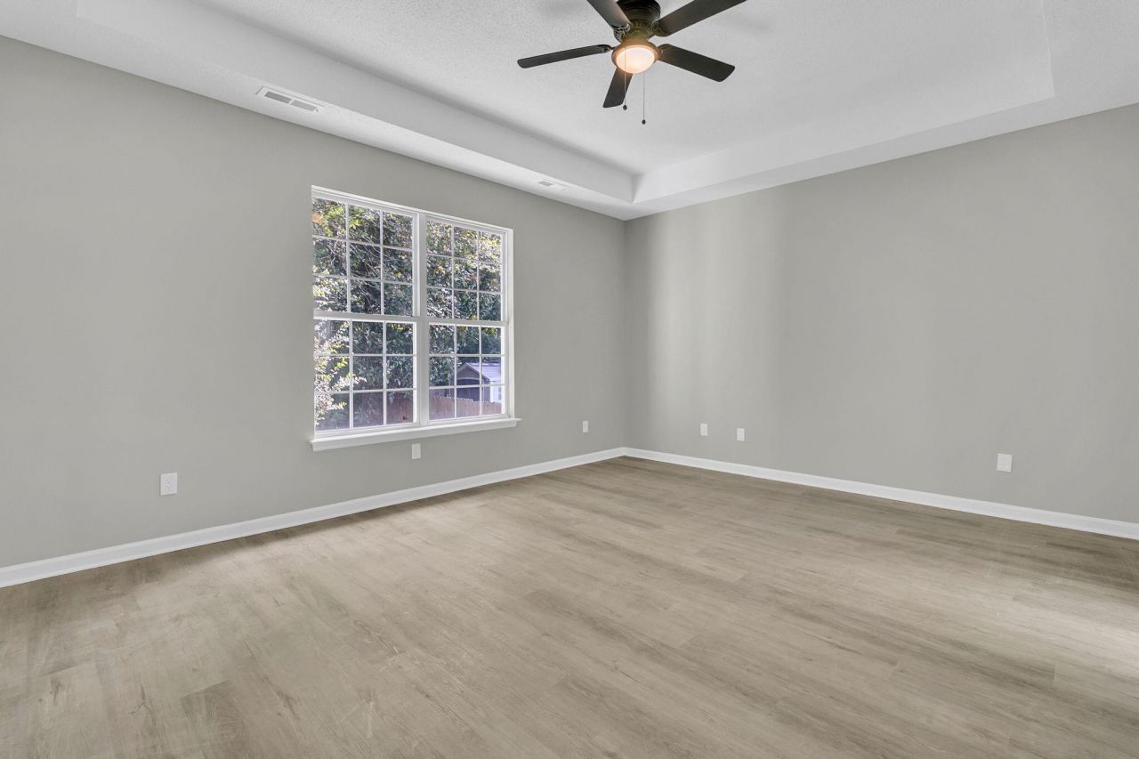 1854 Oleander Court Photo 22