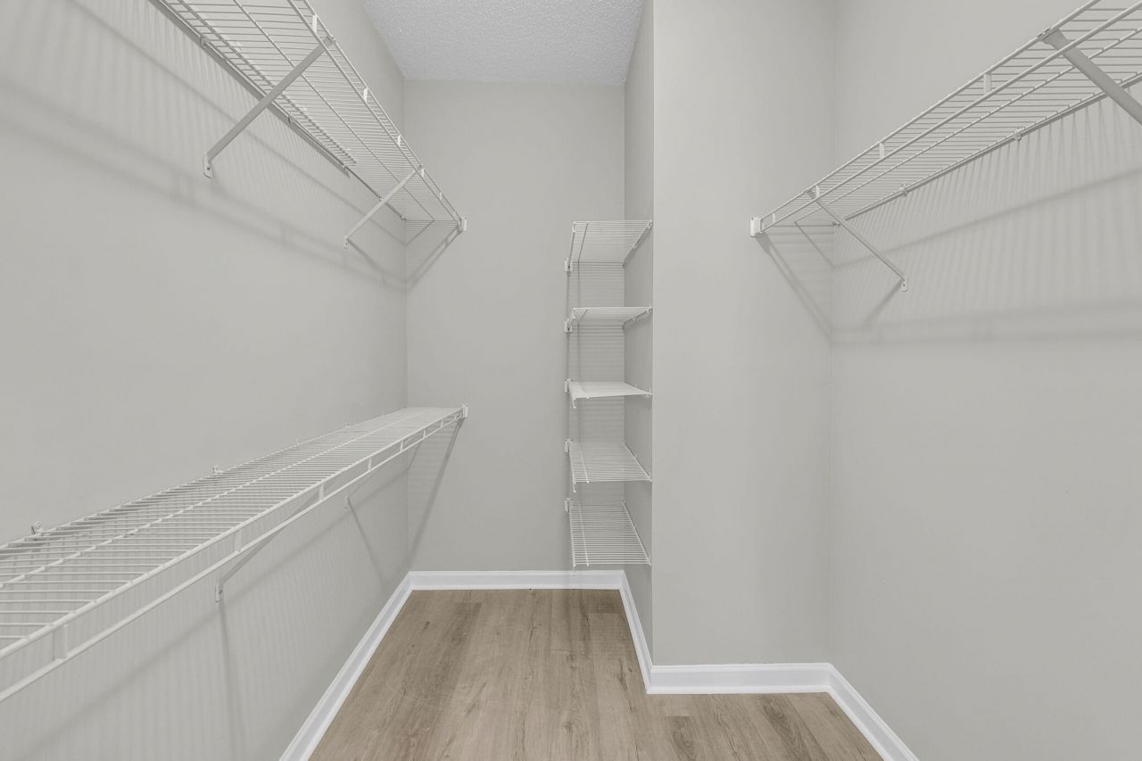 1854 Oleander Court Photo 25