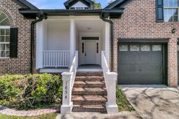 1854 Oleander Court photo 4