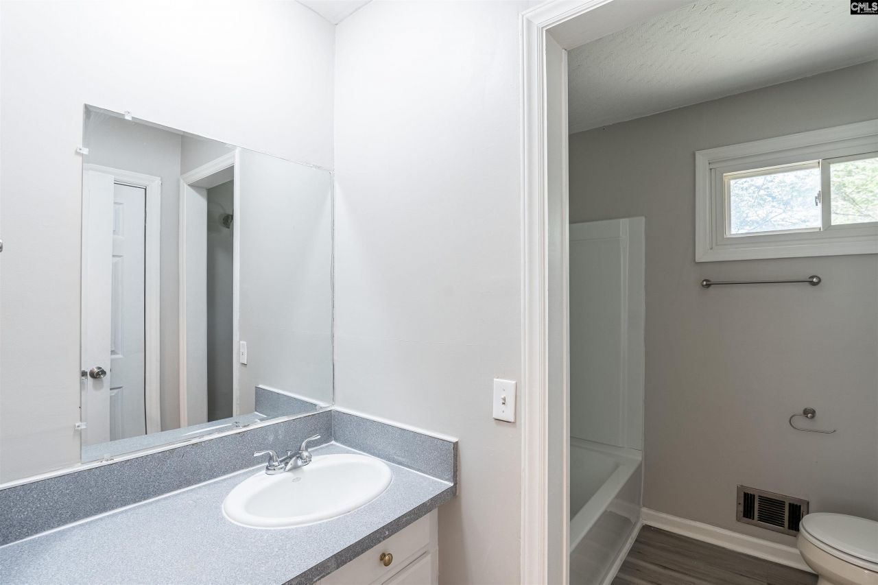 1506 Crestview Avenue Photo 19