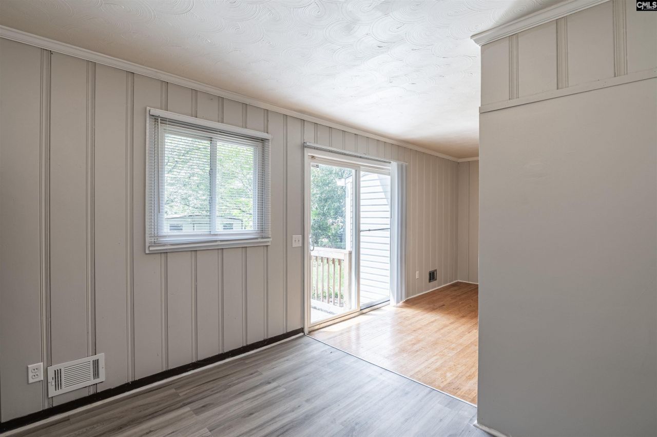 1506 Crestview Avenue Photo 9