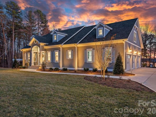 111 Kent Court, Mooresville, NC 28117