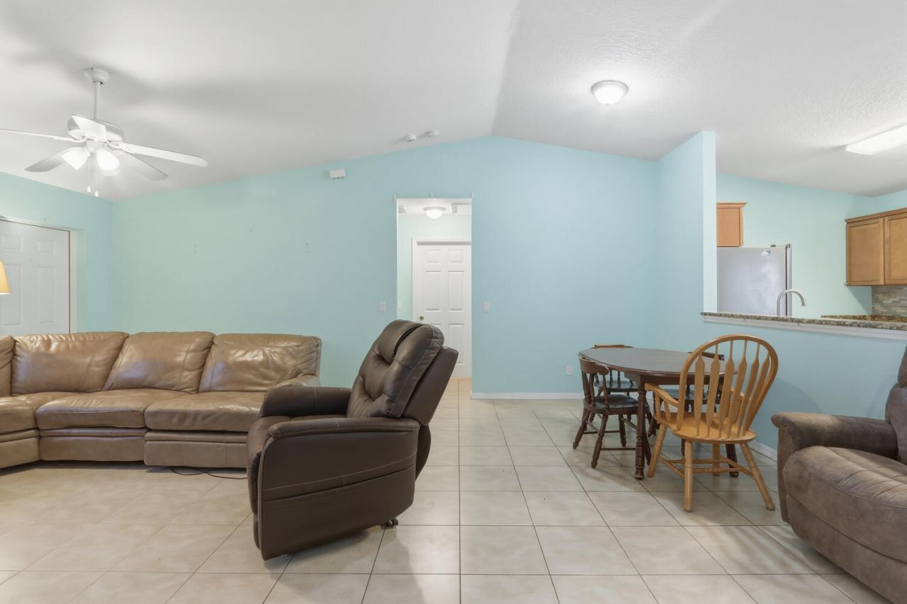 726 SW Bond Road, Port Saint Lucie, FL 34953 Photo