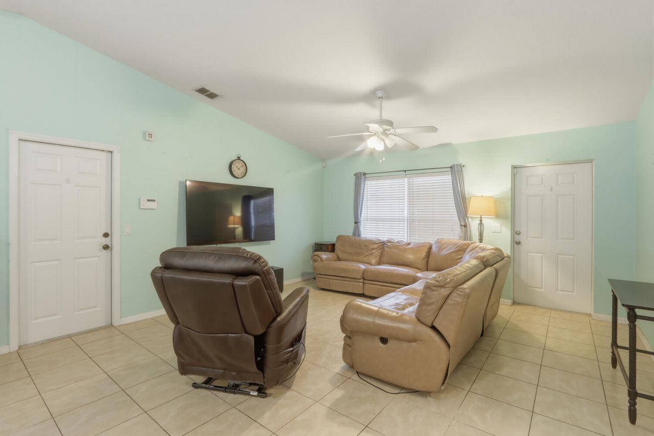 726 SW Bond Road, Port Saint Lucie, FL 34953 Photo