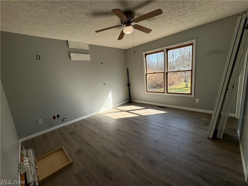 242 Ravenshollow Drive, Cuyahoga Falls, OH 44223 Photo 13