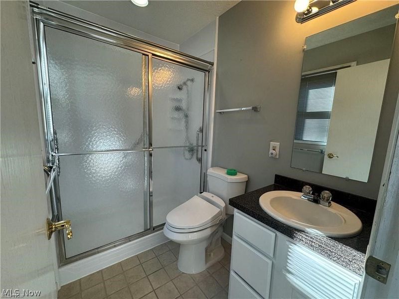 242 Ravenshollow Drive, Cuyahoga Falls, OH 44223 Photo 13