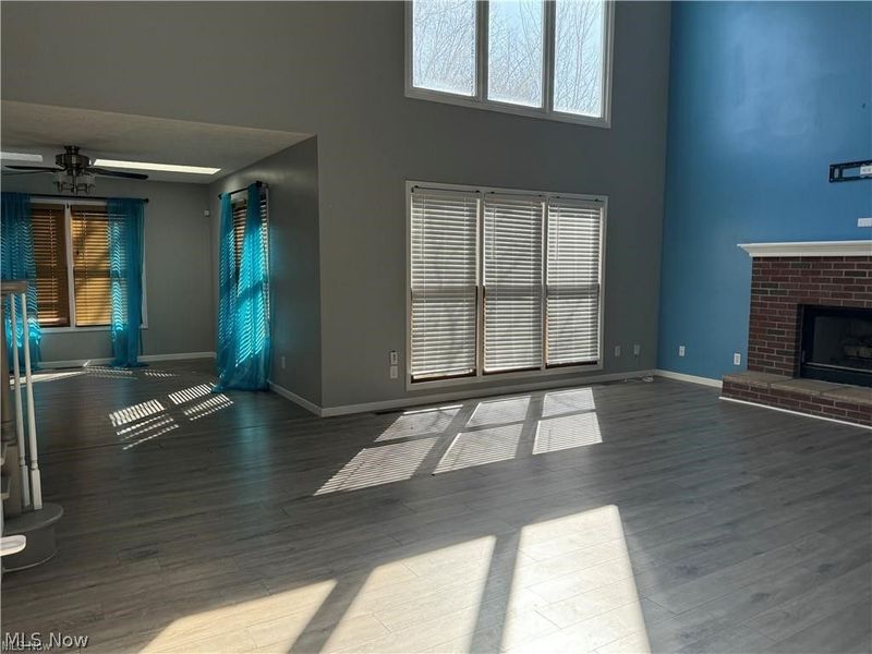 242 Ravenshollow Drive, Cuyahoga Falls, OH 44223 Photo 3