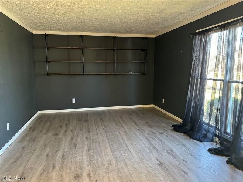 242 Ravenshollow Drive, Cuyahoga Falls, OH 44223 Photo 6