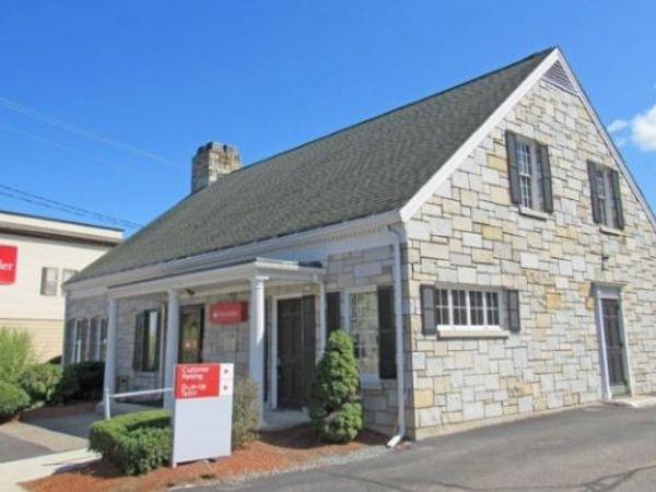 818 Washington St, Holliston, MA 01746
