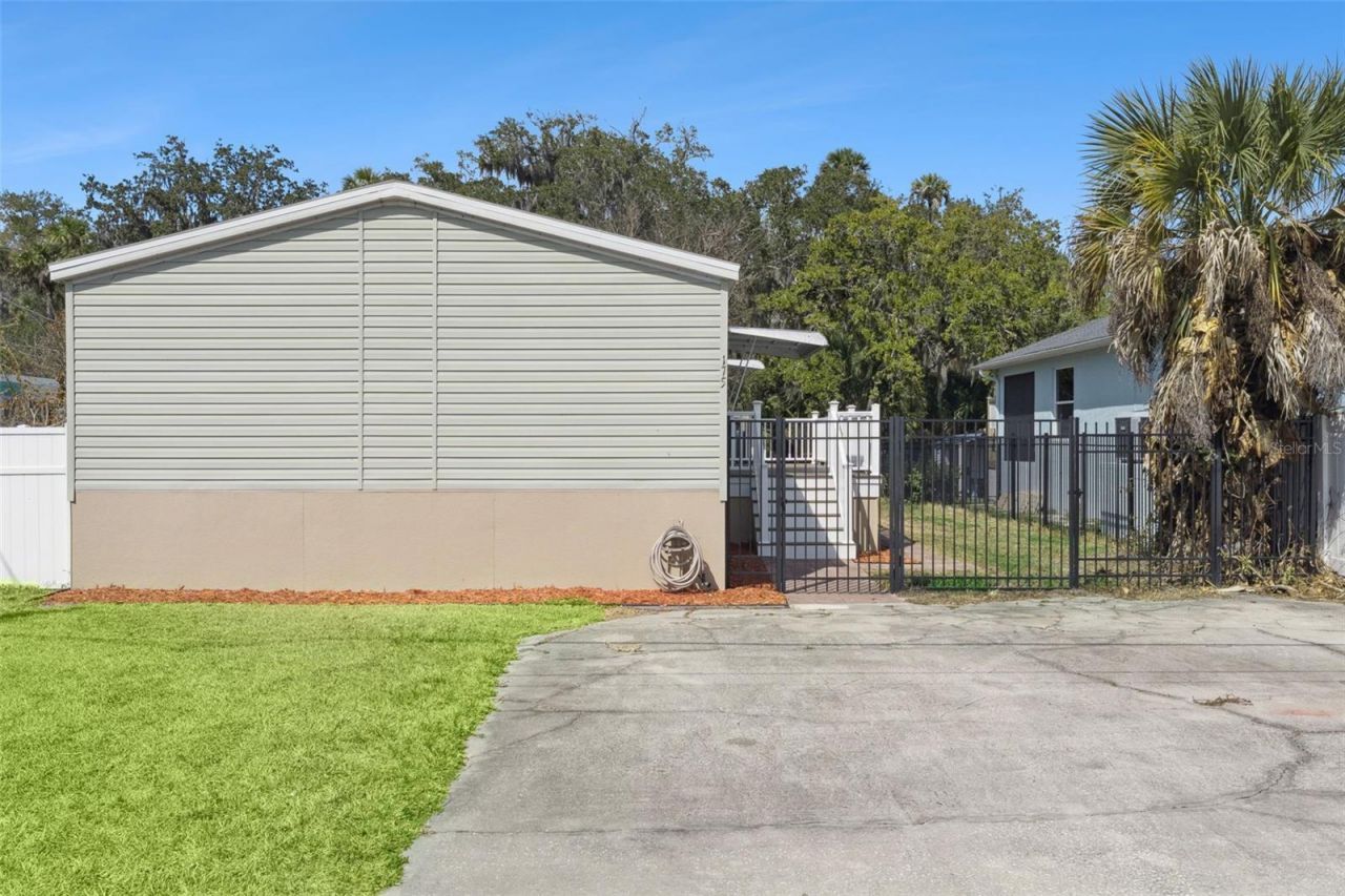 175 Coleman Street, Edgewater, FL 32141 Photo