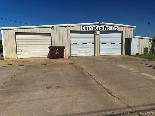 1692 J M Bailey, Eufaula, OK 74432
