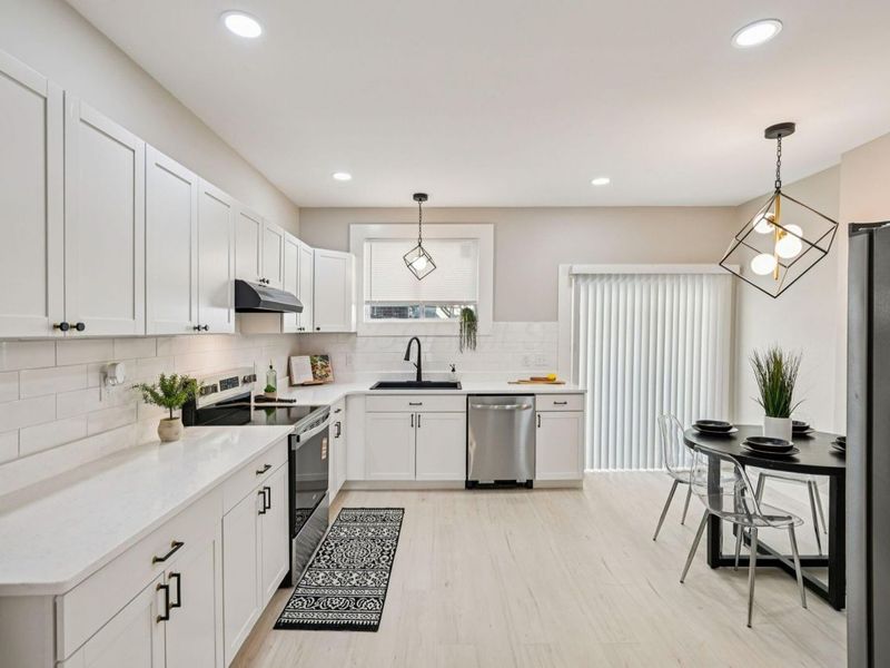 6 E Blake Avenue, Columbus, OH 43202 Photo 9