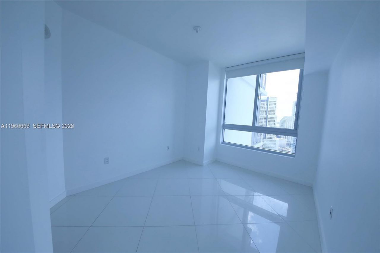 350 S Miami Av, Unit 3306, Miami, FL 33130 Photo