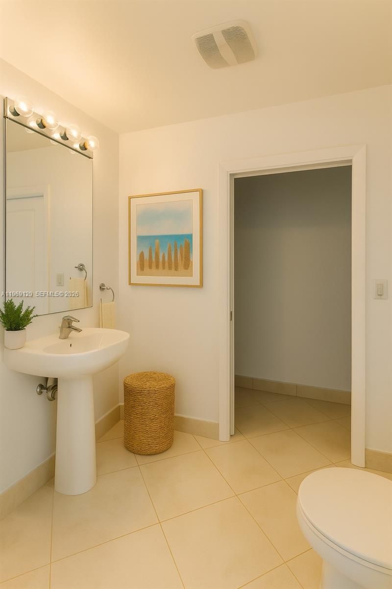 1900 N Bayshore Dr , Unit 3218, Miami, FL 33132 Photo