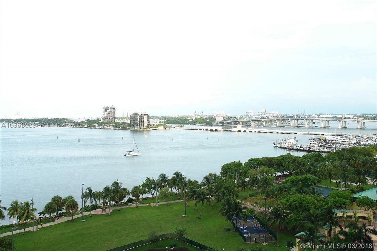 1900 N Bayshore Dr , Unit 3218, Miami, FL 33132 Photo