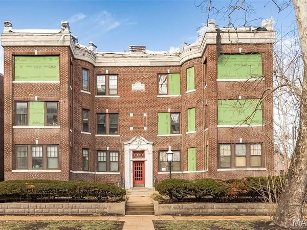 5501 Waterman Boulevard, Unit B, St Louis, MO 63112