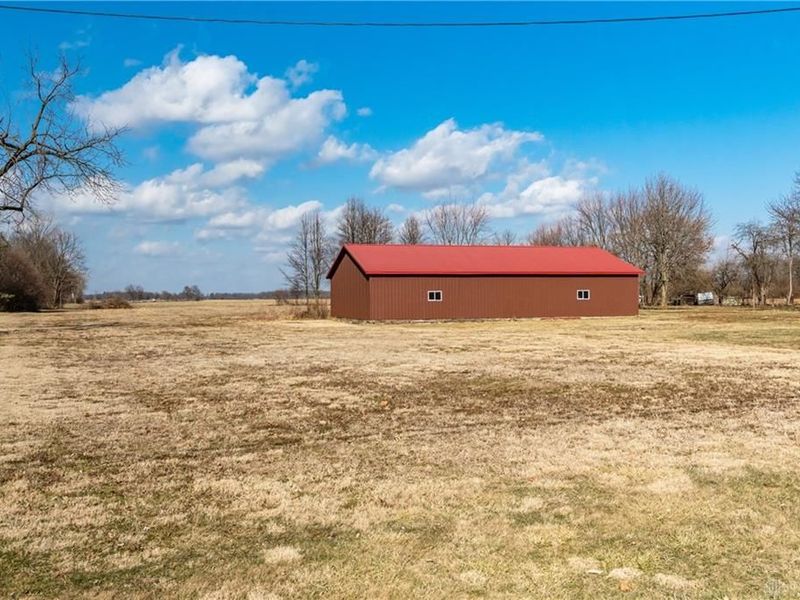 1226 E Jackson Road, Springfield, OH 45502 Photo 3