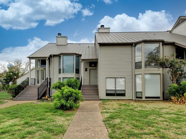 105 World Of Tennis SQ, Lakeway, TX 78738