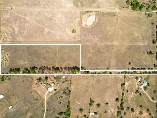 1550 Cattlemens ROW, Lockhart, TX 78644