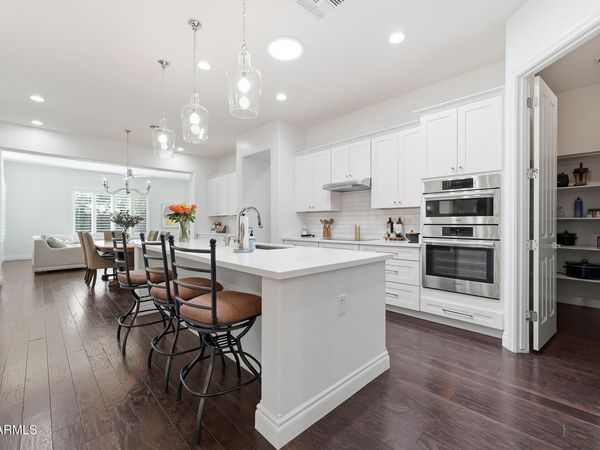 3031 E WILDHORSE Drive, Gilbert, AZ 85297