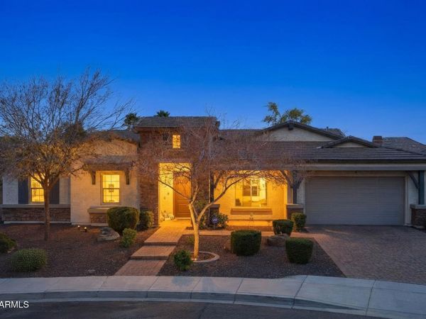 3031 E WILDHORSE Drive, Gilbert, AZ 85297