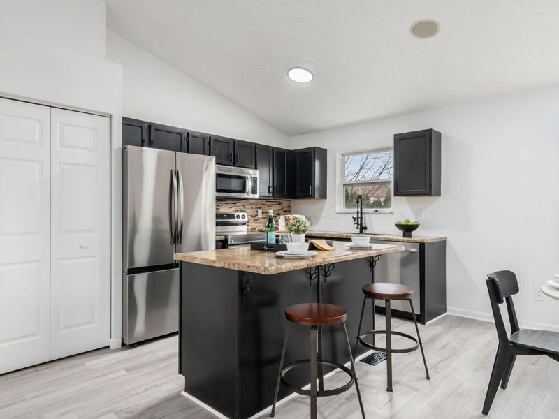 1834 Saint Lawrence Drive, Columbus, OH 43223 Photo 11