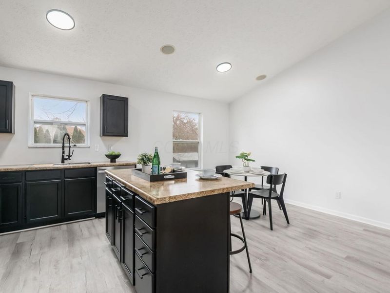 1834 Saint Lawrence Drive, Columbus, OH 43223 Photo 15