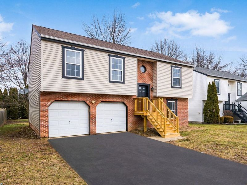 1834 Saint Lawrence Drive, Columbus, OH 43223 Photo 3