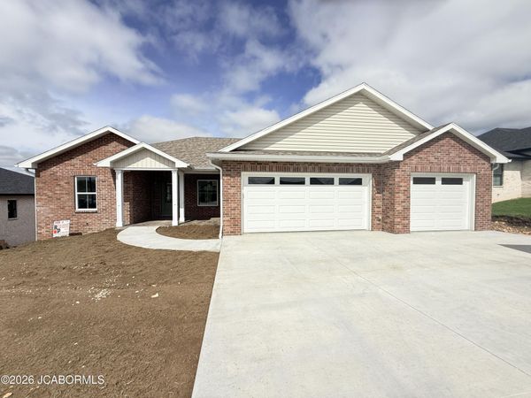 734 SARDONYX DRIVE, Jefferson City, MO 65109