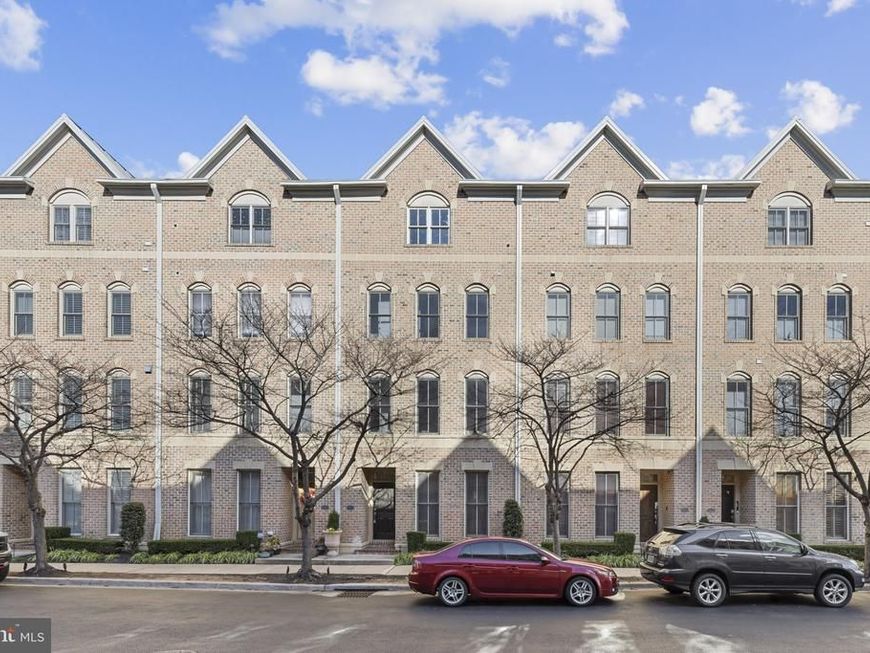 1256 Dockside Circle , Baltimore, MD 21224 Main Photo