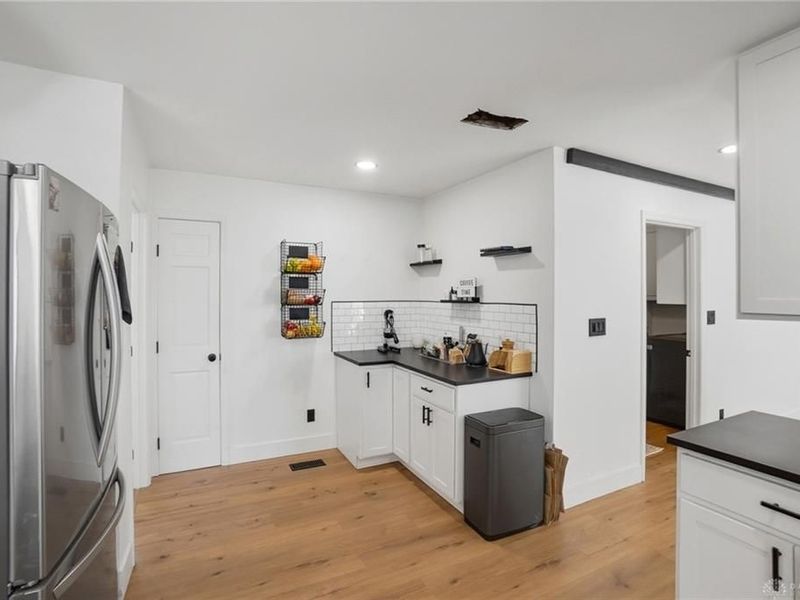 251 Glenburn Drive, Dayton, OH 45459 Photo 12