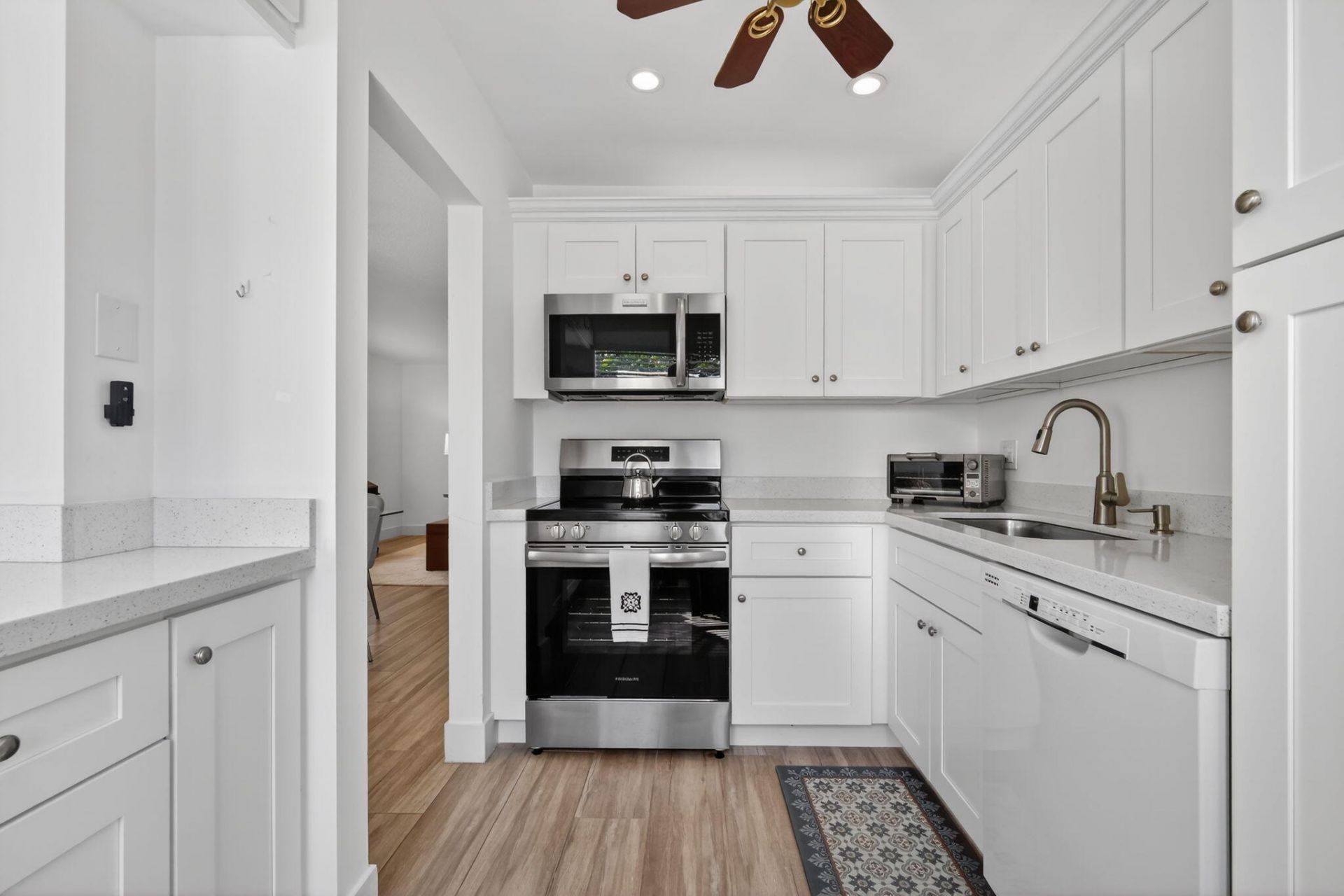 33 Colonial Club Drive, Unit 104, Boynton Beach, FL 33435 Photo