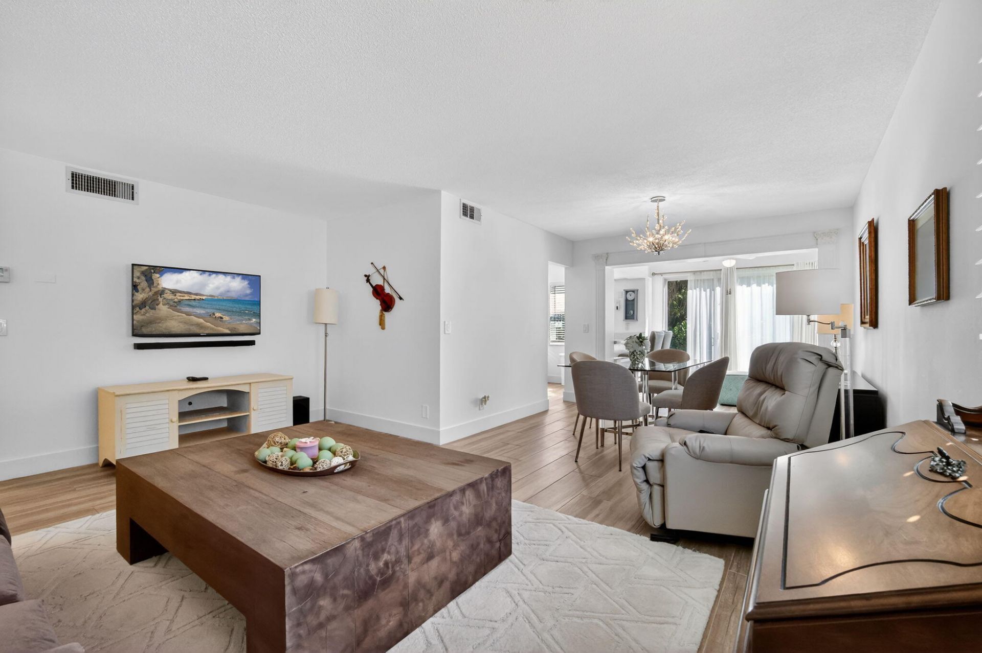 33 Colonial Club Drive, Unit 104, Boynton Beach, FL 33435 Photo