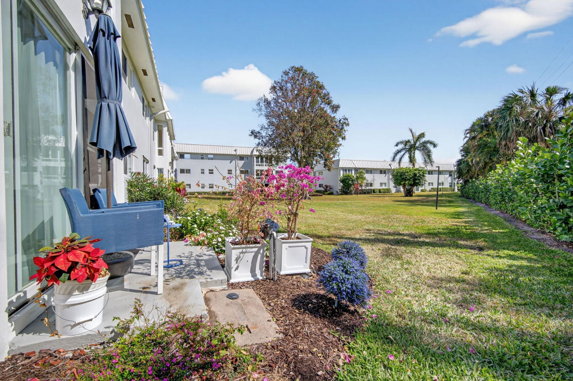 33 Colonial Club Drive, Unit 104, Boynton Beach, FL 33435 Photo