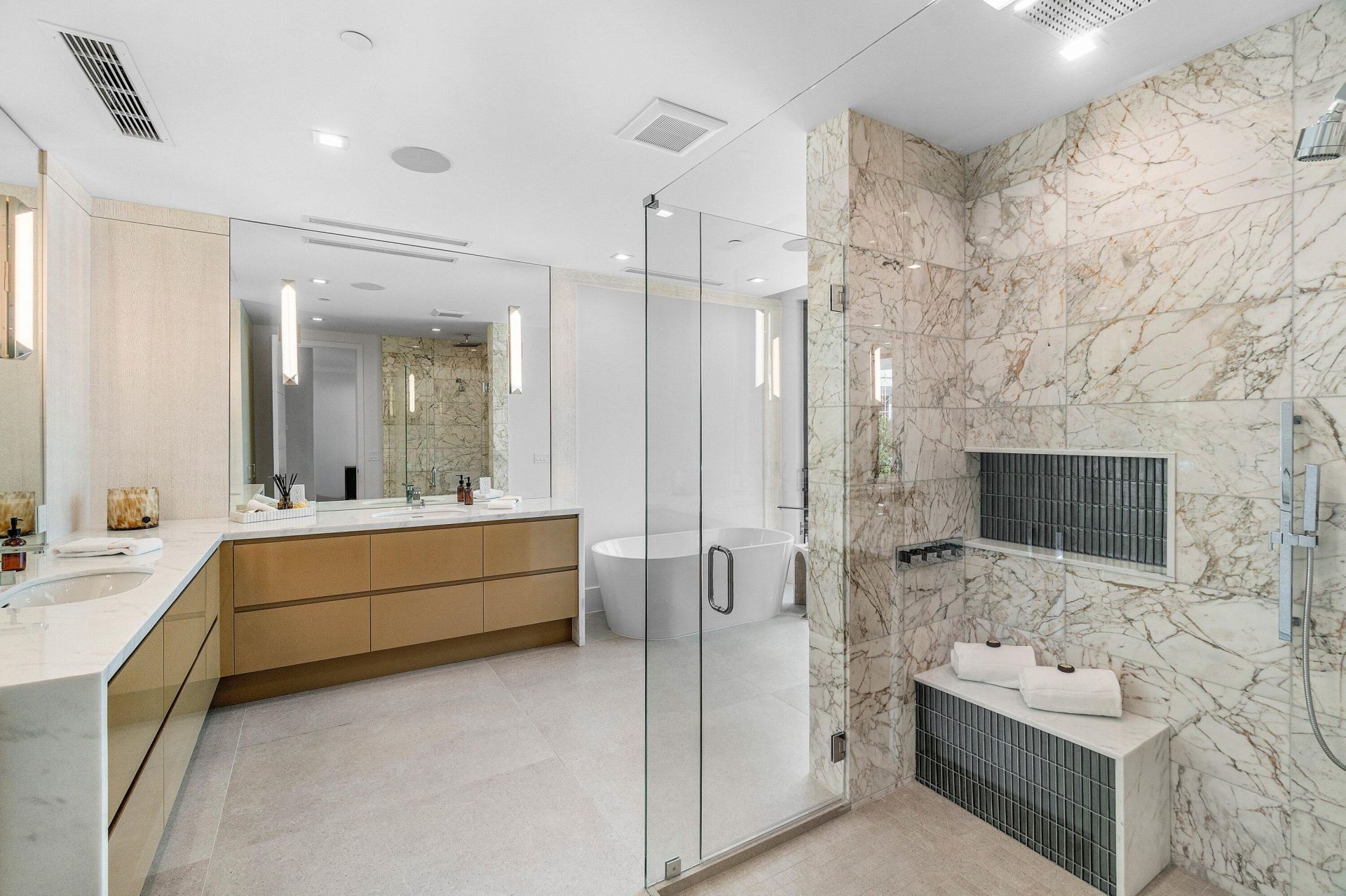 810 Palm Trail, Delray Beach, FL 33483 Photo