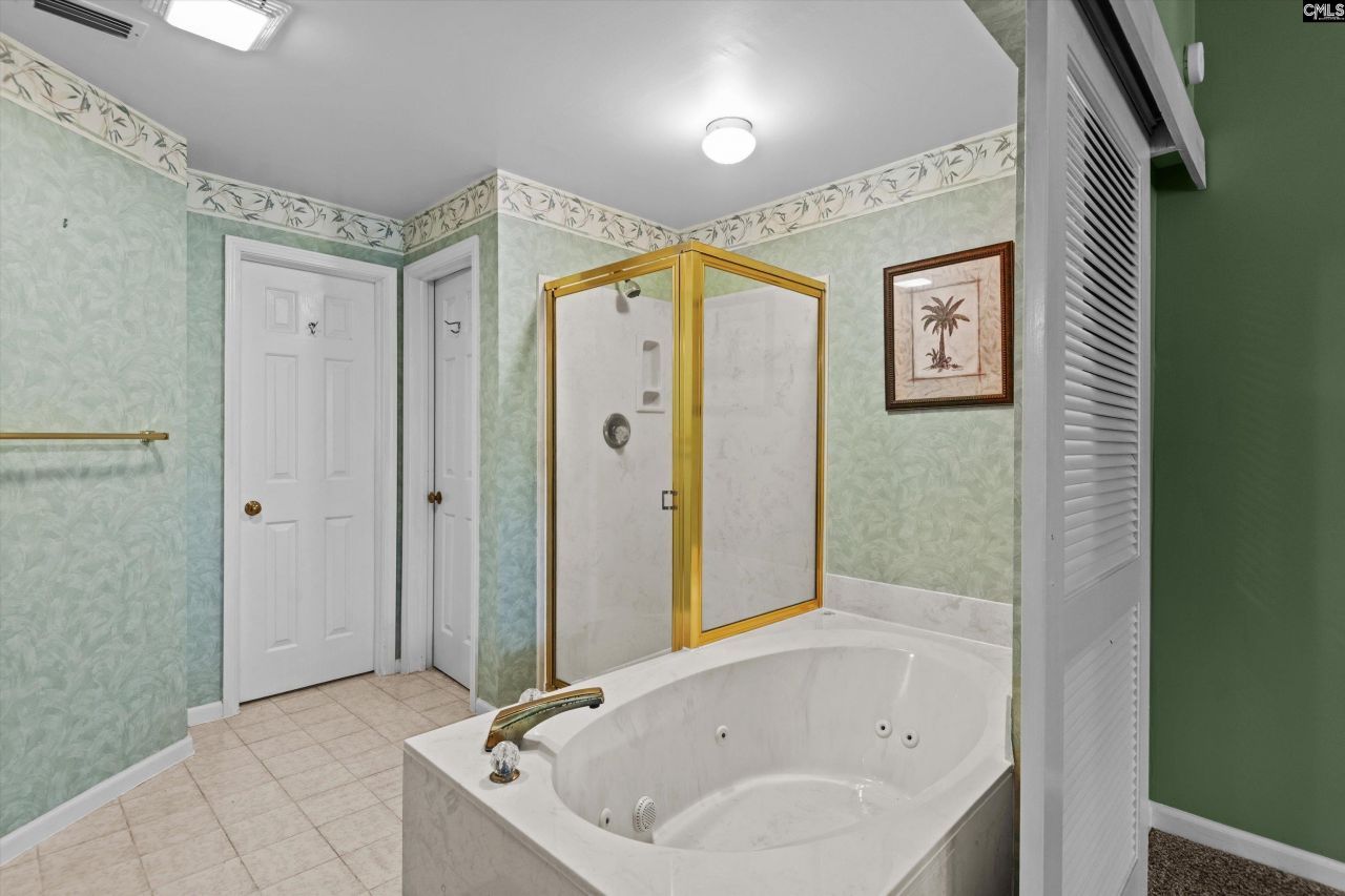 1850 Atlantic Drive Photo 21