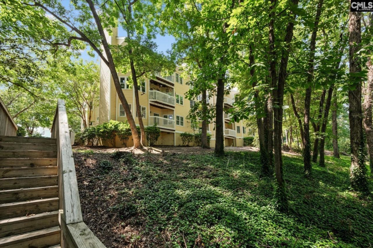 1850 Atlantic Drive Photo 28