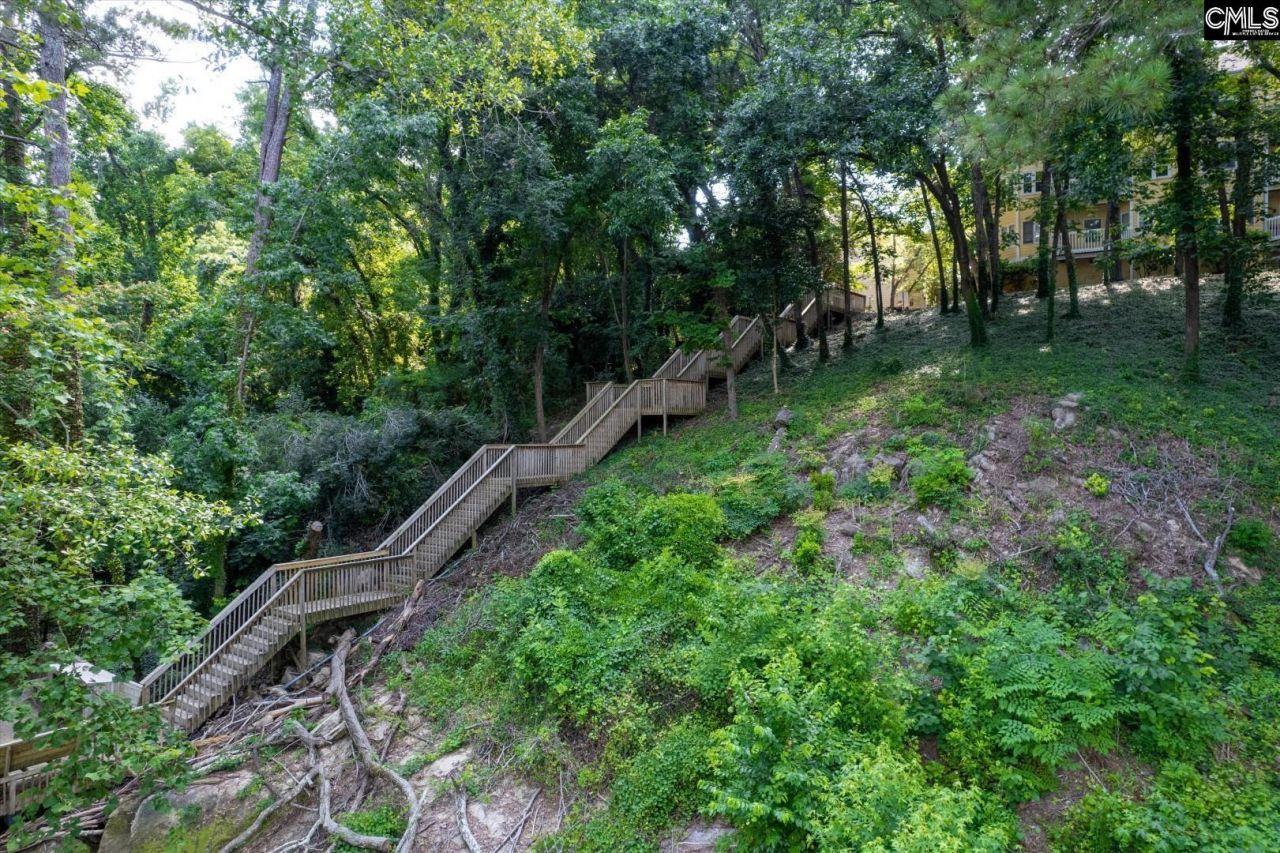 1850 Atlantic Drive Photo 35