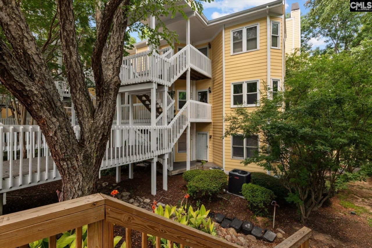 1850 Atlantic Drive Photo 38