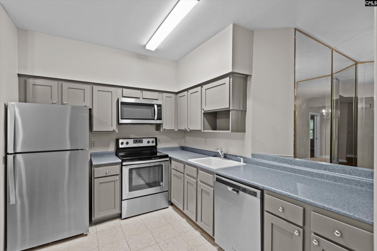 1850 Atlantic Drive Photo 5