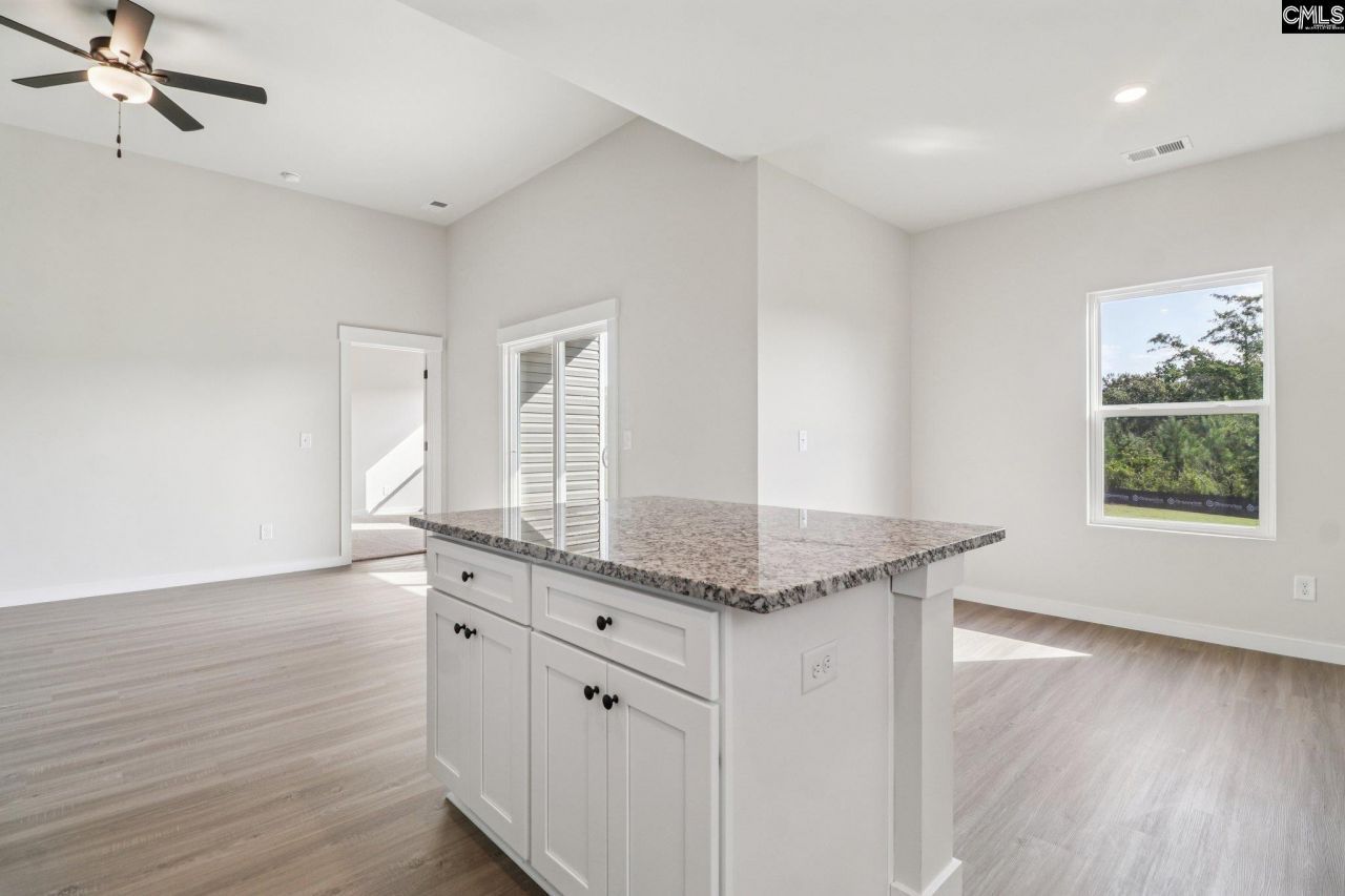 105 Sundew Road Photo 5