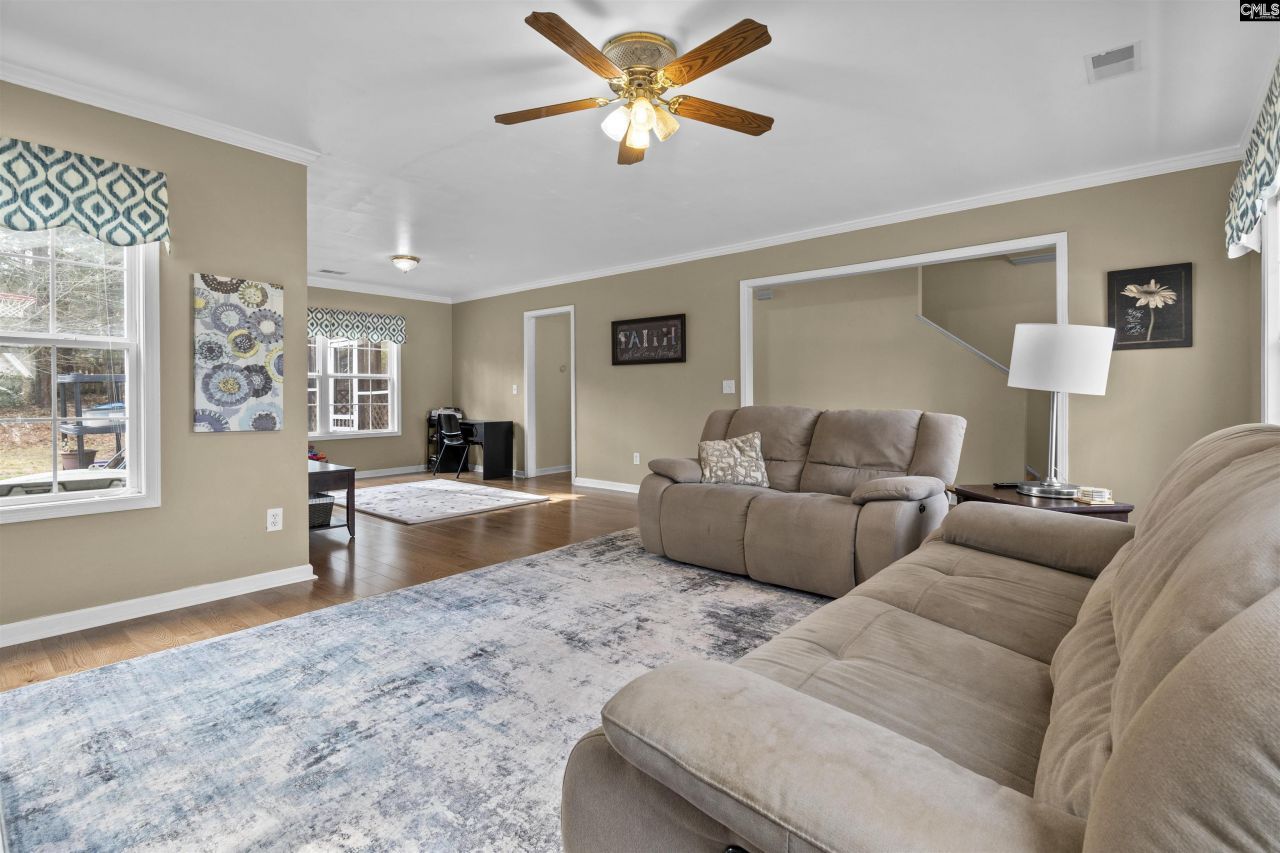 233 Red Barn Road  Photo 6