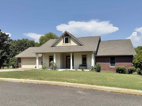 124 OAK BEND Loop, Hot Springs, AR 71913