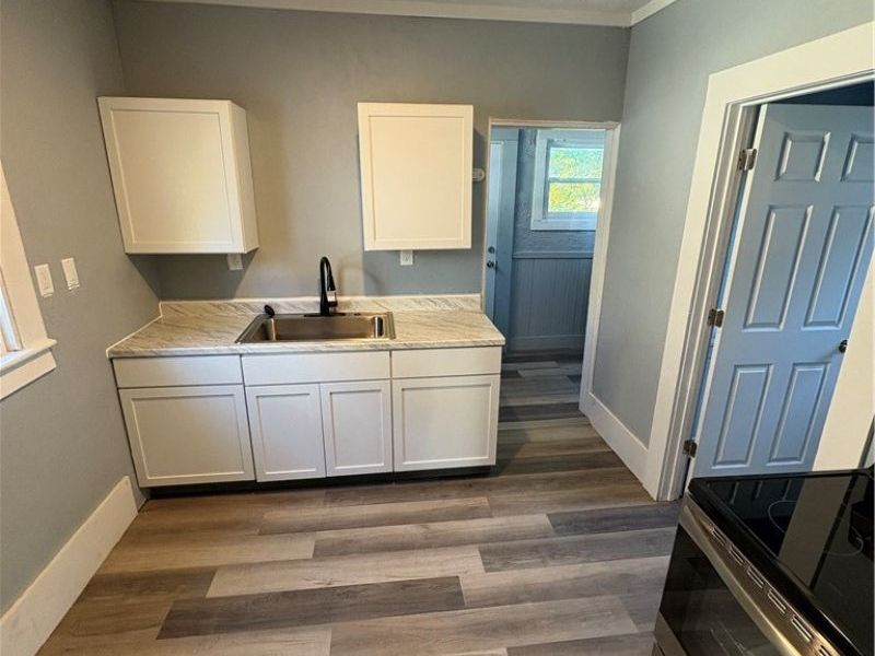 901 Sherman Street, Akron, OH 44311 Photo 3