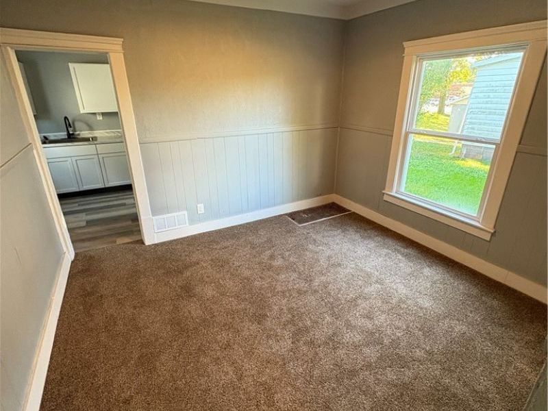 901 Sherman Street, Akron, OH 44311 Photo 4