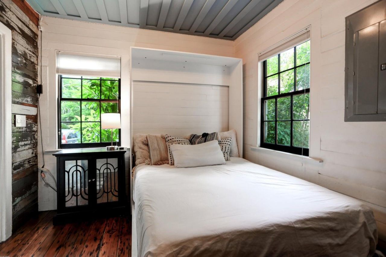 266 Ashley Avenue Photo 7