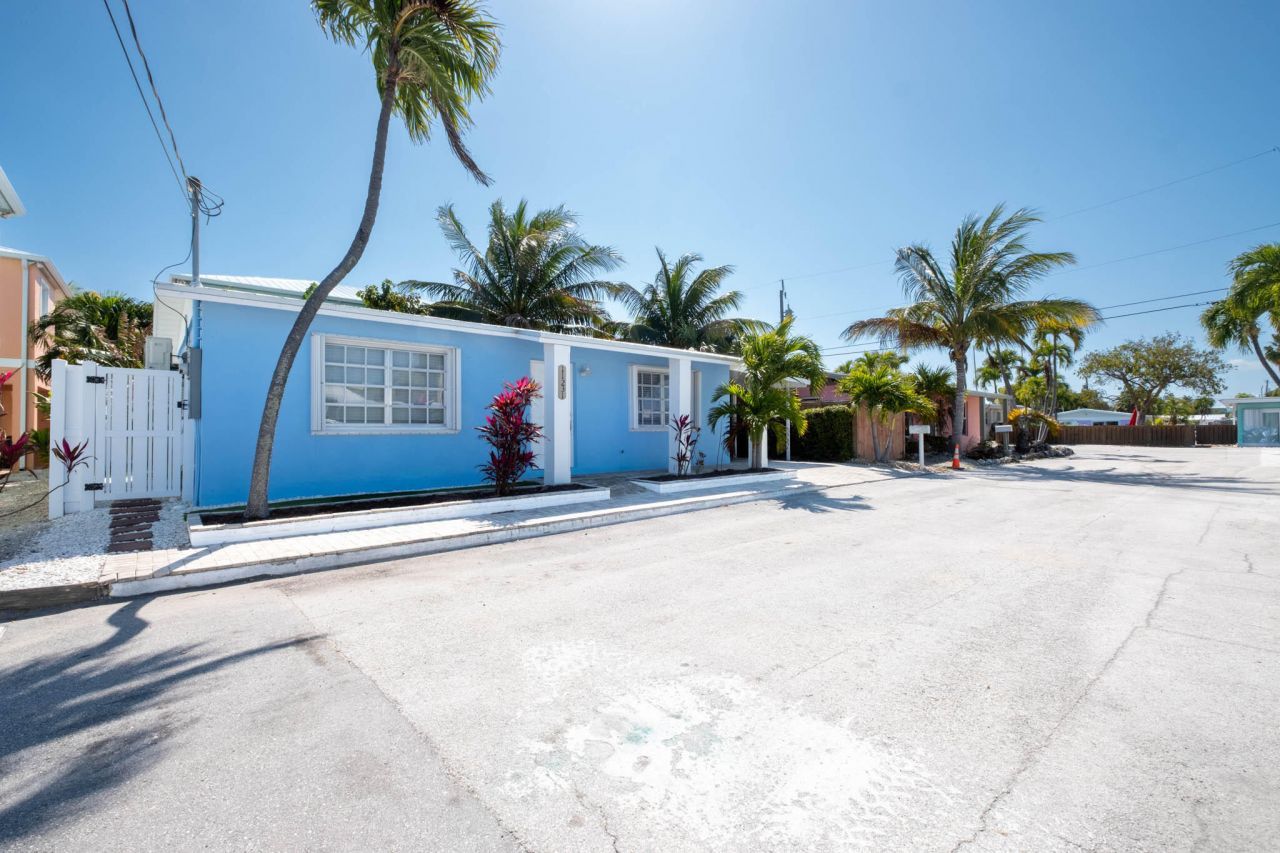 11231 2nd Ave Ocean, Marathon, FL 33050 Photo