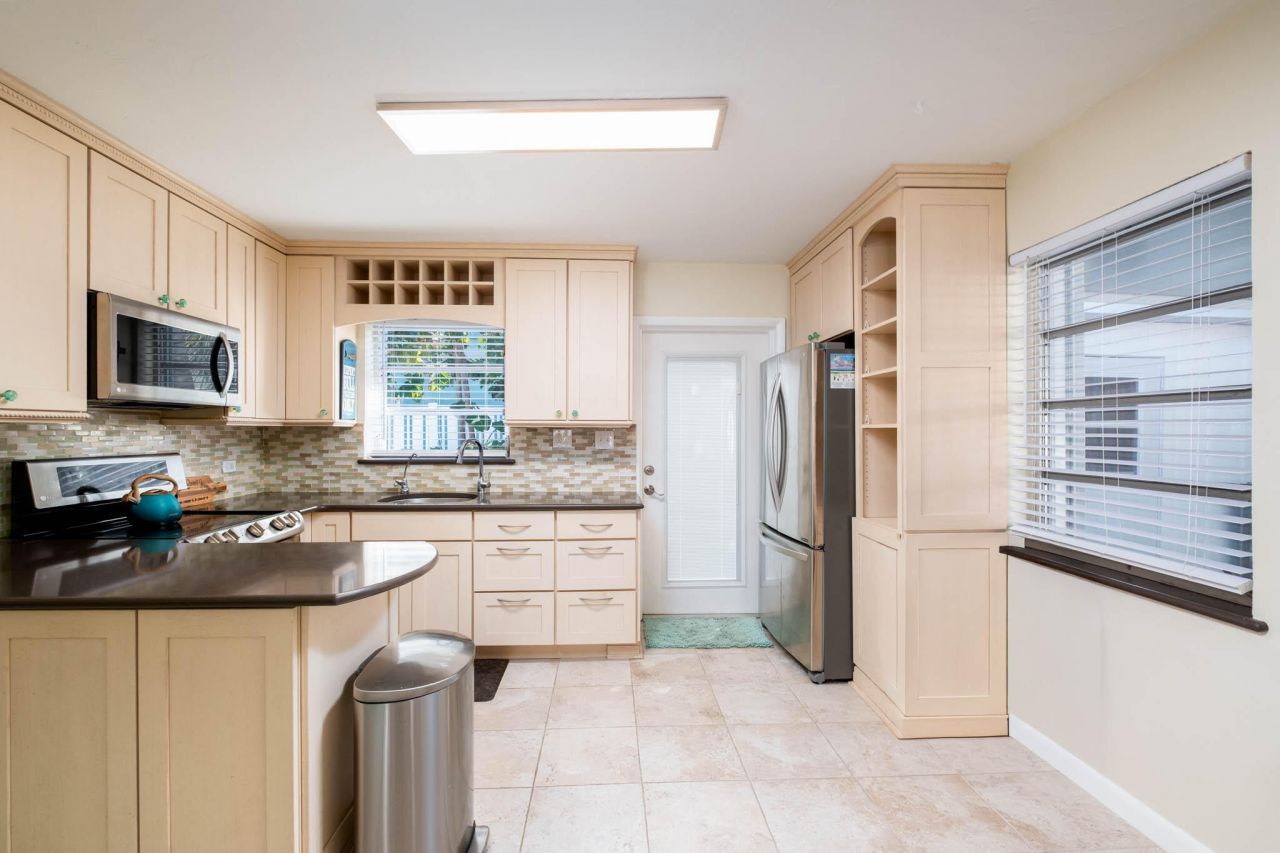 11231 2nd Ave Ocean, Marathon, FL 33050 Photo