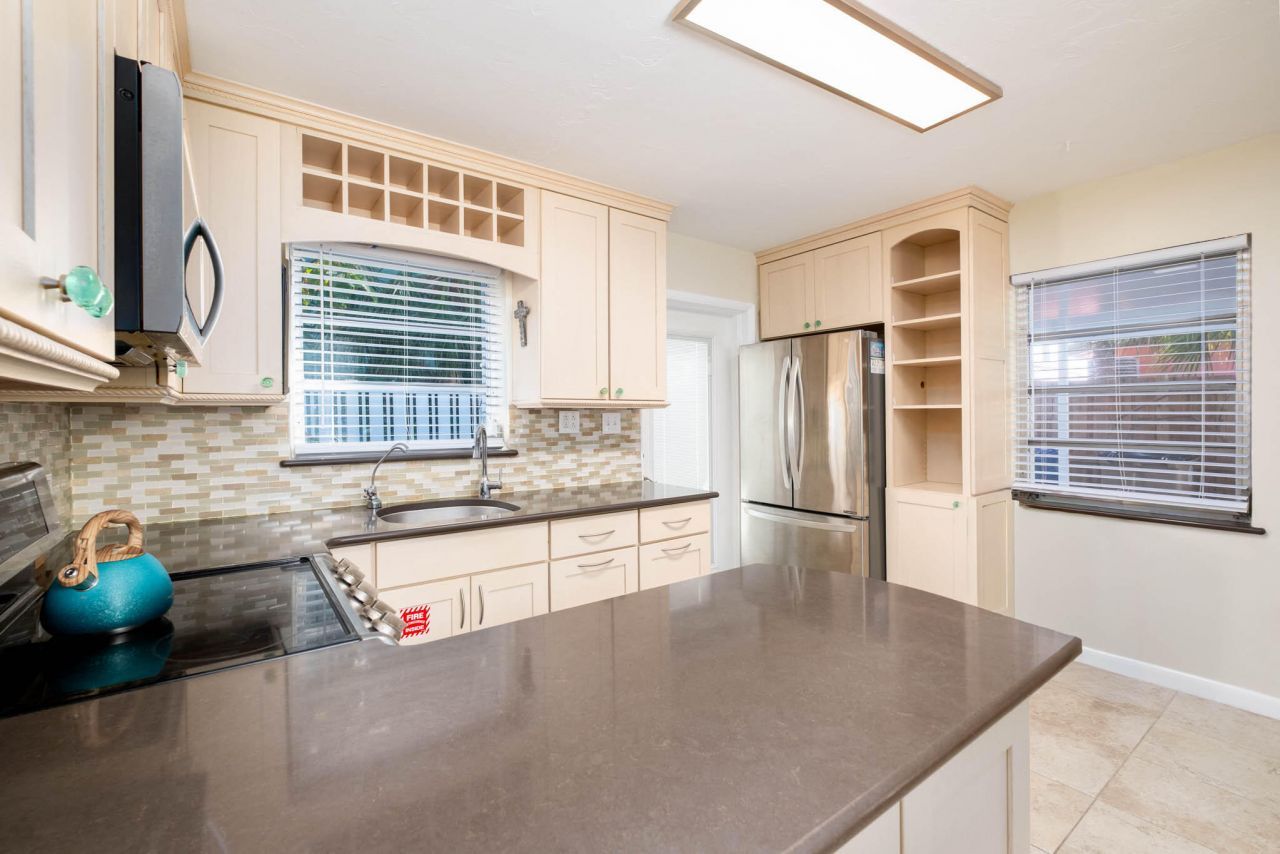 11231 2nd Ave Ocean, Marathon, FL 33050 Photo