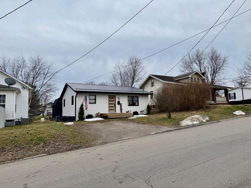 615 W Brown Street , New Lexington, OH 43764 Photo 1